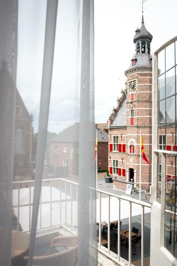 Villa-Hotel De Kroon Gennep Exterior photo